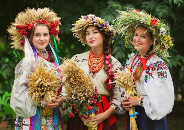 Осенние венки на голову из природного материала своими руками